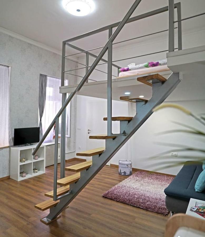 Wörösmarty Studio - Budapest Center Lägenhet Exteriör bild